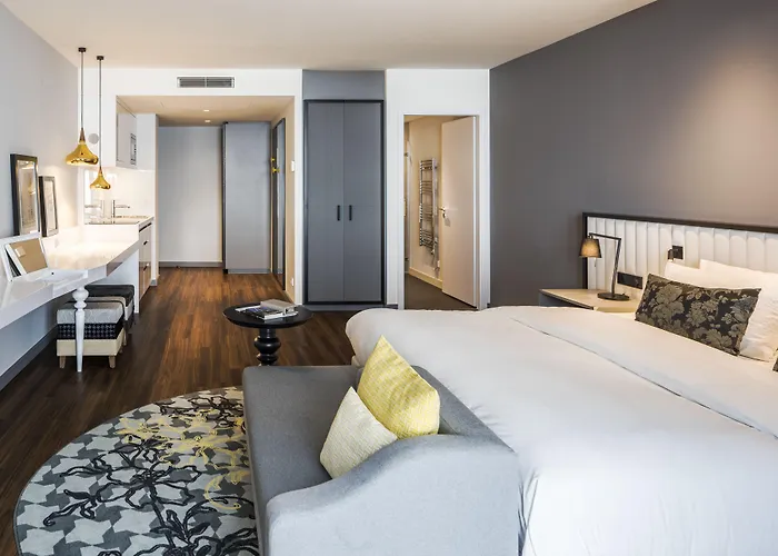 Apart Otel Capri By Fraser, Frankfurt 4*