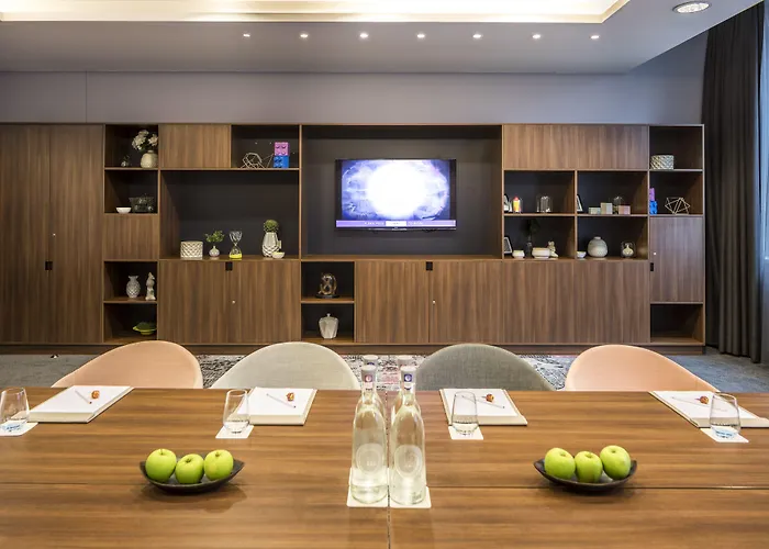 Capri By Fraser, Frankfurt Apart Otel 4*