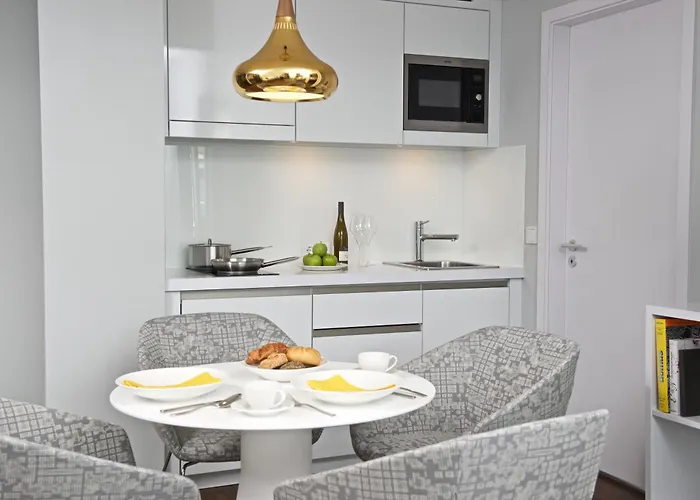 Apart Otel Capri By Fraser, Frankfurt 4*
